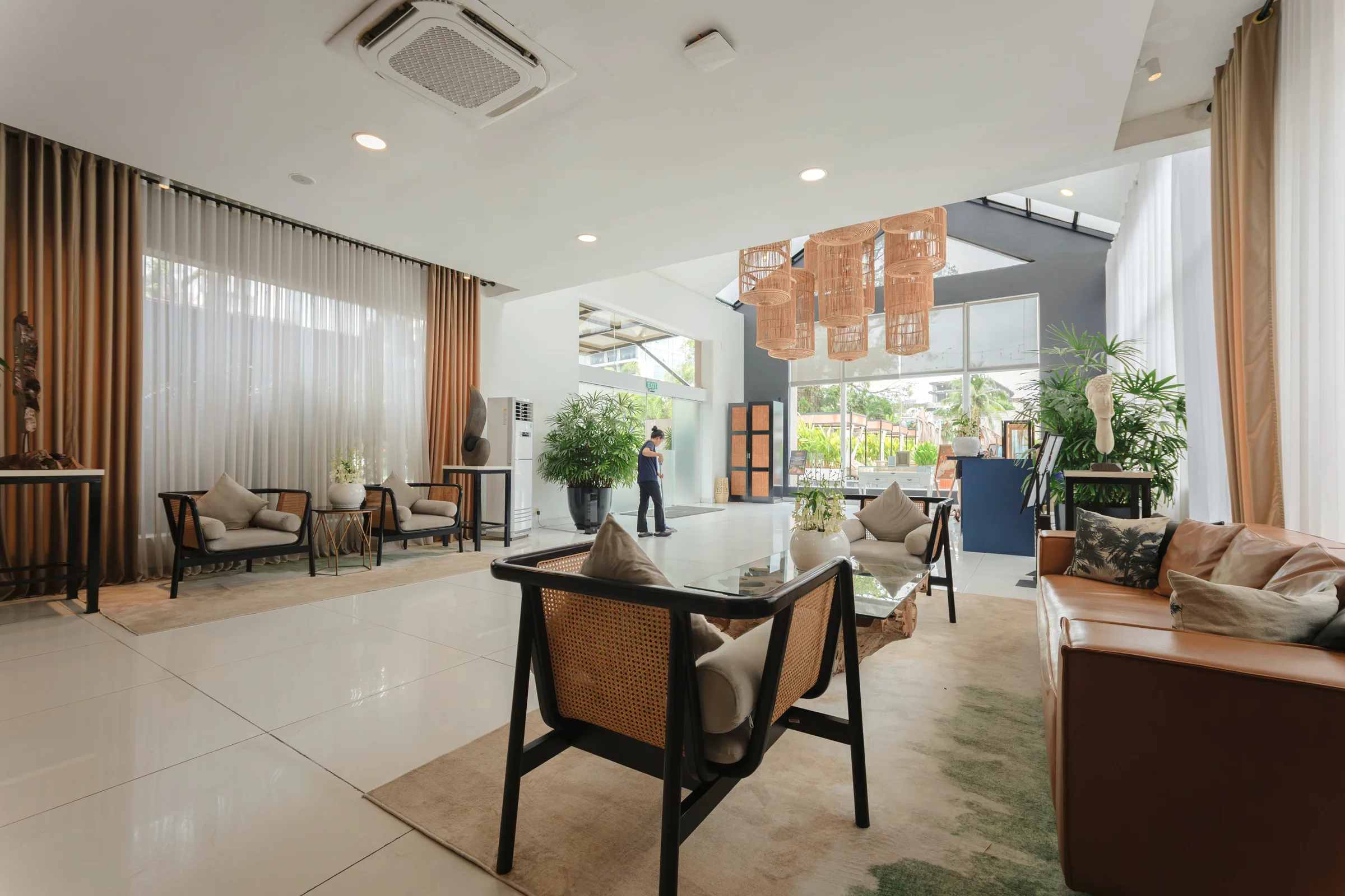 Beach Lobby lounge